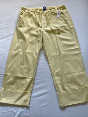 Gap Women’s Easy Pull-On Pants, Size L, Pale Yellow, NWT